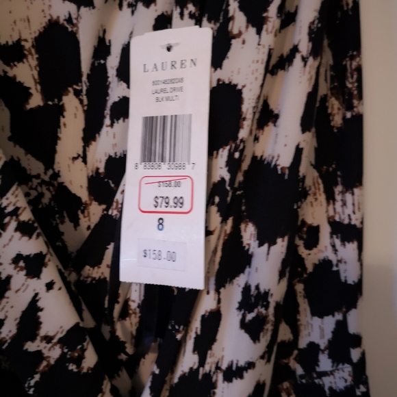 Dress - Picture 4 of 10